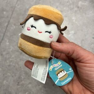 Squishmallows Carmelita Plush - Cream & Brown Smiling Character